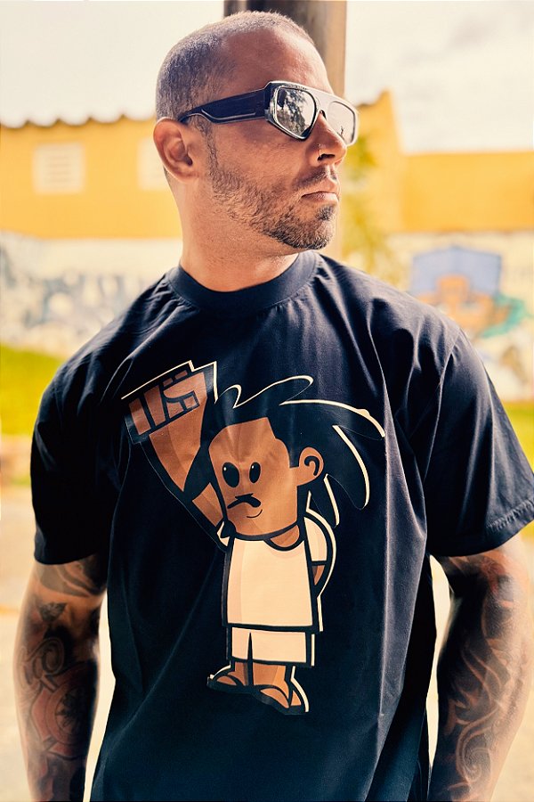 Camiseta Preteyta Personagem Grande