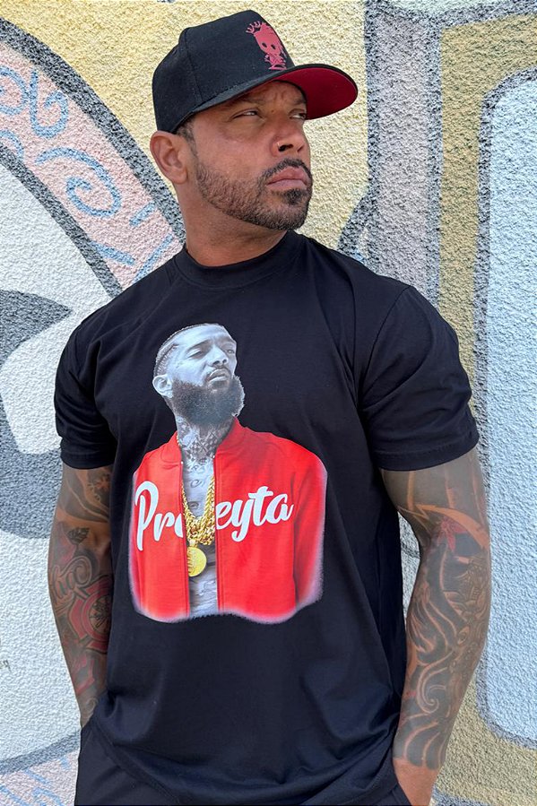 Camiseta Nipsey Hussle - Jaqueta Vermelha