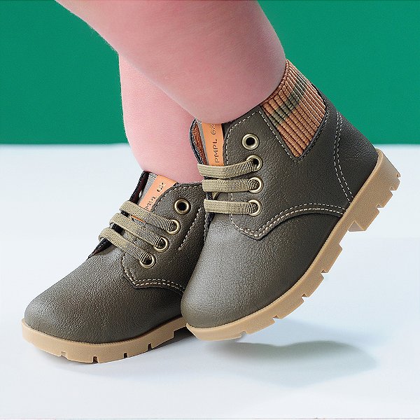 Bota Infantil Bebê Pimpolho marrom com elástico