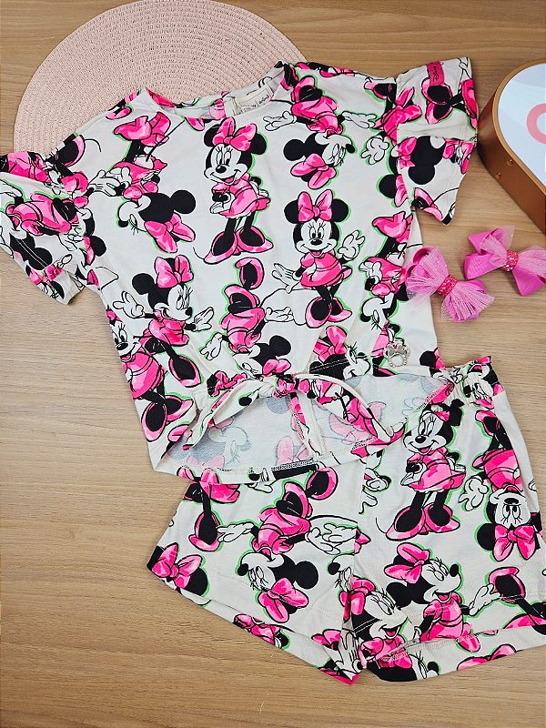 Conjunto Off White da Minnie Mouse Disney Animê