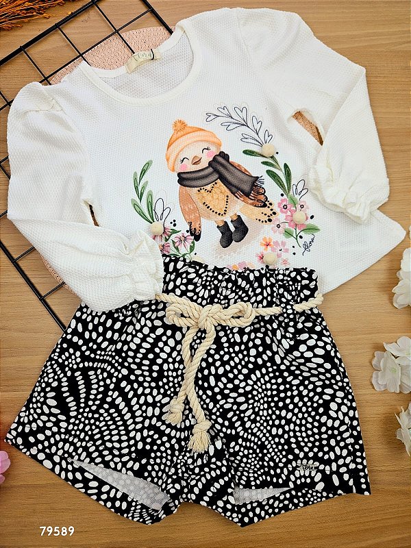 Conjunto de Blusa em Malha Bee e Shorts em Sarja Pita Infanti