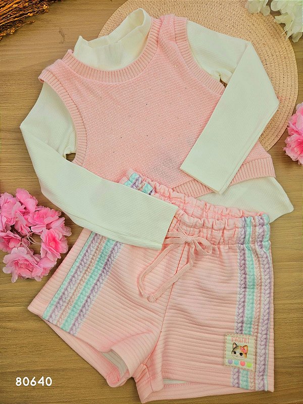 Conjunto de Blusa em Canelado Colete em Malha Tricô e Shorts em Malha Infanti