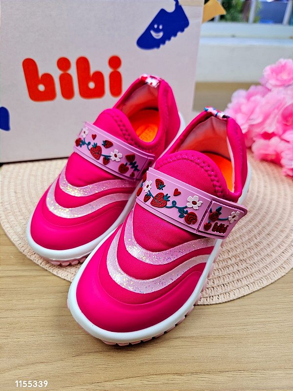 Tênis Roller Moranguinho Velcro Bibi