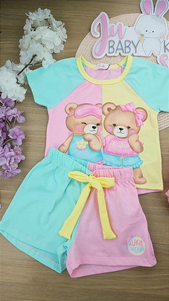 Conjunto de Pijama de Blusa e Shorts em Meia Malha Kukiê Infantil Menina