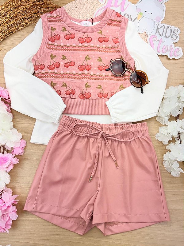 Trio de Blusa em Cotton, Shorts em Couro Eco e Colete em Molecotton Kukiê