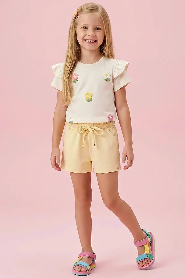 Shorts em Moletom sem Pelúcia Amarelo Kukiê Infantil Menina