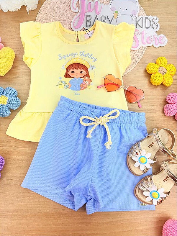 Conjunto de Bata em Meia Malha e Shorts em Canelado Kukiê Infantil Menina