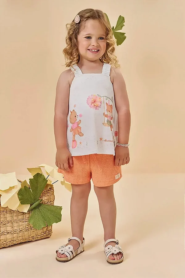 Conjunto de Bata em Malha Fresh e Shorts em Malha Big Waffle Kukiê Infantil Menina