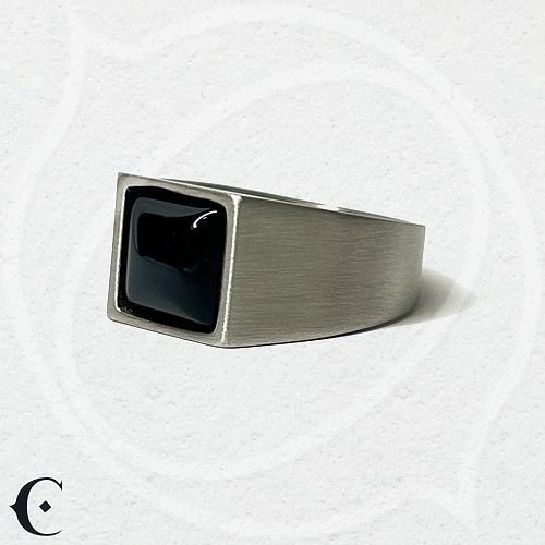 Anel Key Design Quadri de Aço Com Pedra Natural Preta