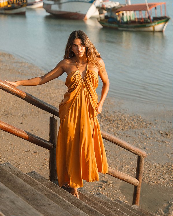 Vestido Longo Acetinado Caraíva Cúrcuma