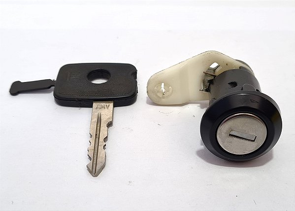 Cilindro Fechadura Porta Chevette C/ Chave Ld - Gm 8972658