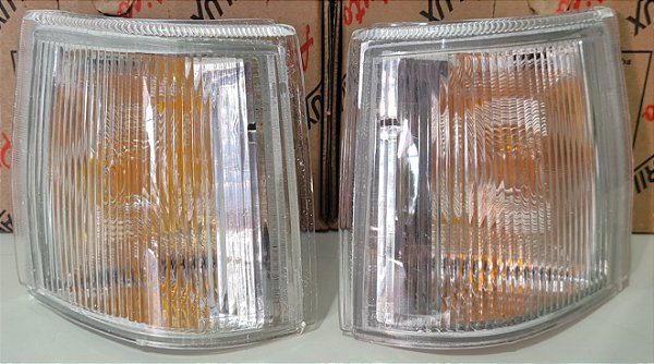 Pisca Seta Dianteira Uno 91 A 04 Cristal Mod Arteb Par