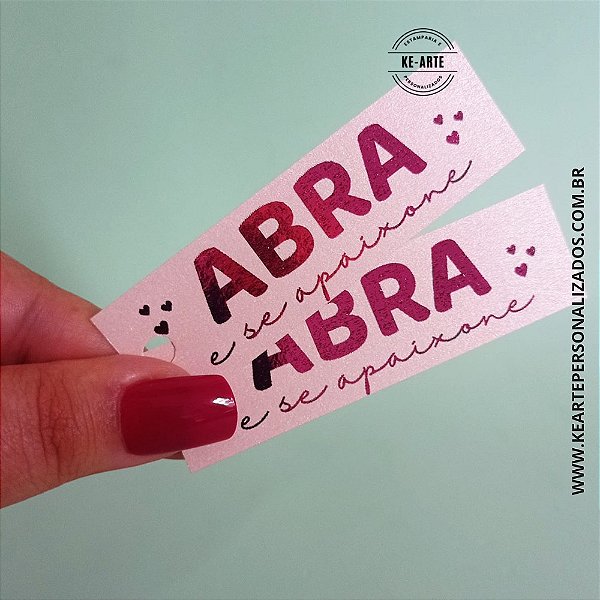 Tag palito Hot Stamping "Abra e se apaixone" - 20 unidades | Pronta Entrega