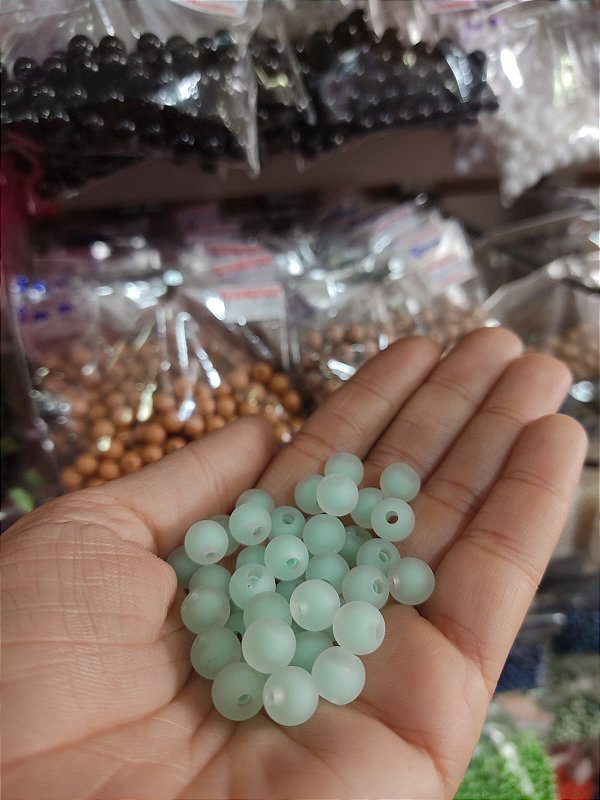 Miçanga fosca transparente verde miolo branco 8 mm 20g