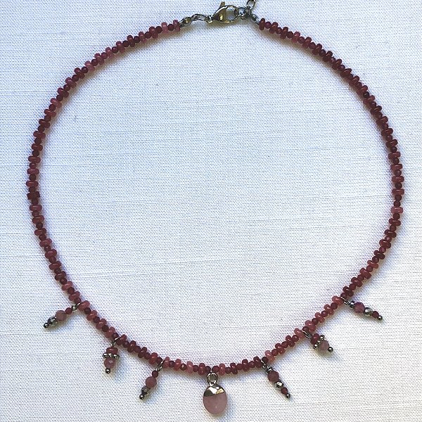 COLAR DALIA RUBI INDIANO QUARTZO MORANGO PINGENTE INDIANO QUARTZO ROSA