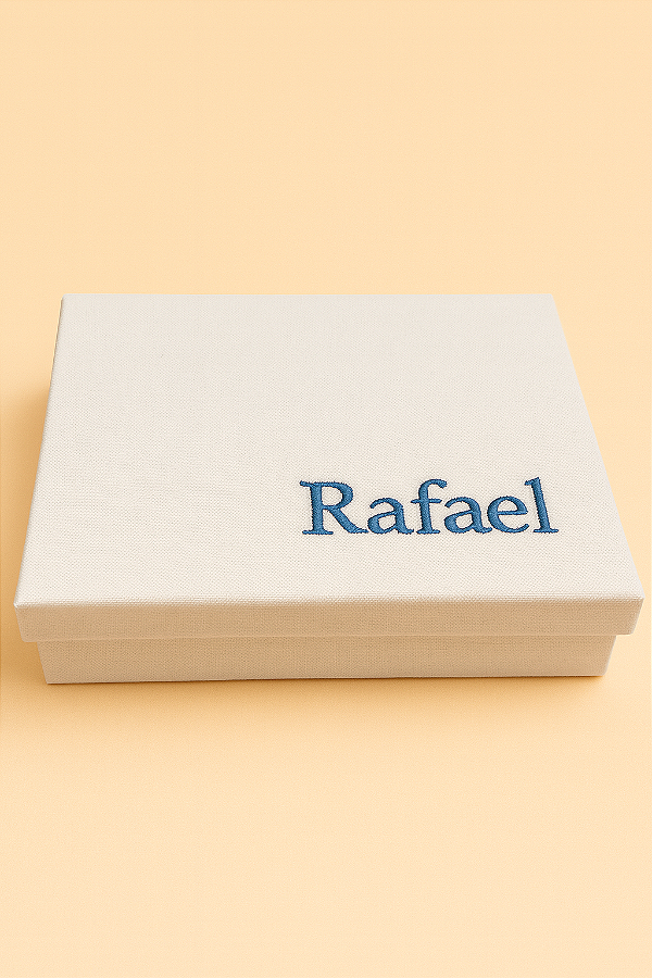 Caixa forrada em linho personalizada P - Lista Rafael