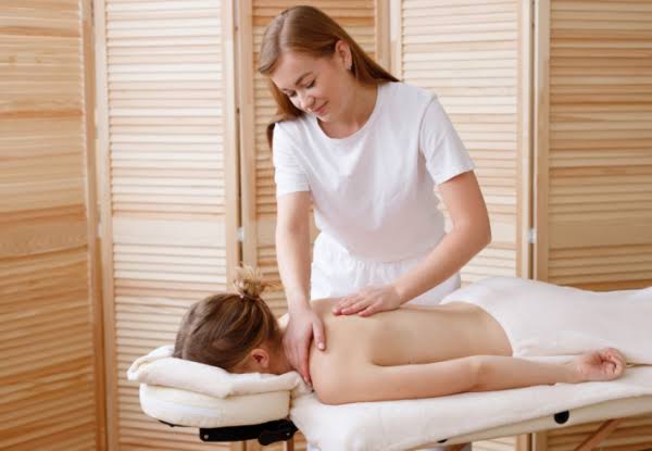 Massoterapia com 50% de desconto, Agende sua sessão agora pelo Whatsapp, seja em nossas clínicas ou em domicílio.