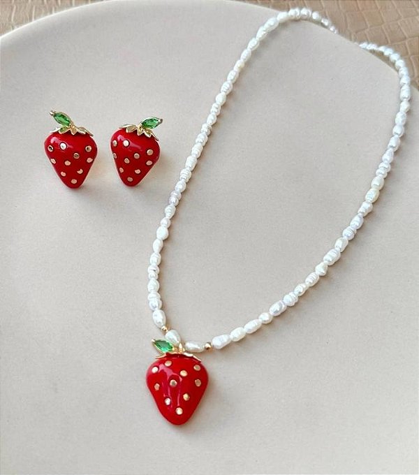 Conjunto Brinco e Colar Morango Banhado Ouro18k