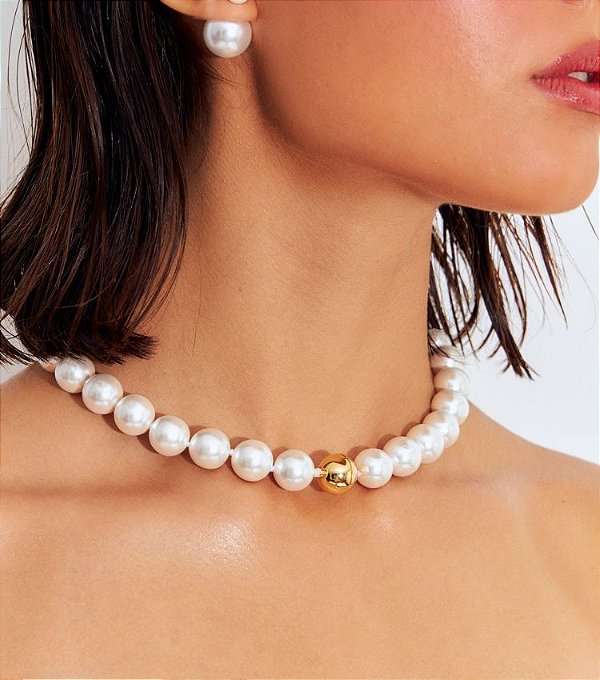 Colar Peróla Shell Fecho Imã Liso