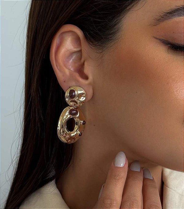 Brinco Orgânico Resina Marrom Banhado Ouro 18k