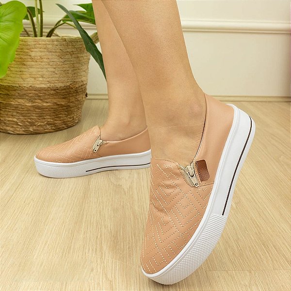 Tênis Slip On Rosado - Praticidade e Estilo 💗💗💗