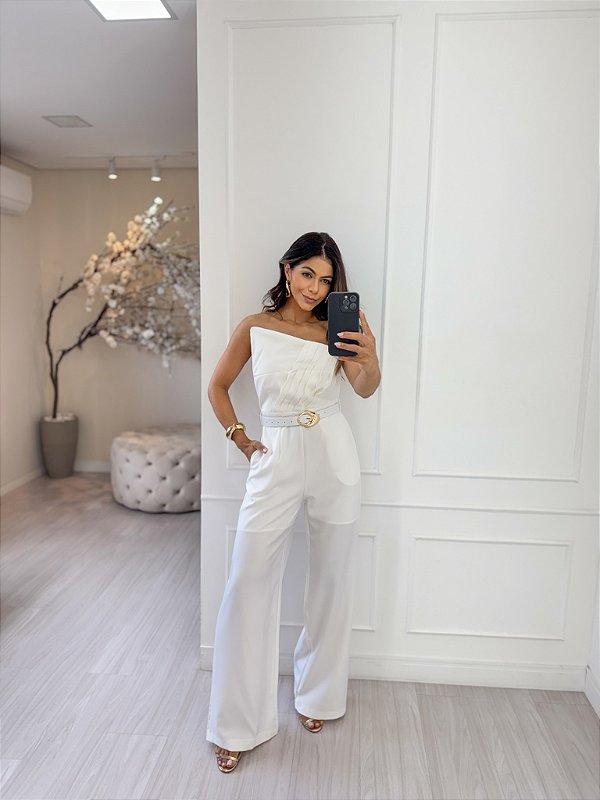 Macacão Alfaiataria Tomara que Caia com Cinto Dubai Branco