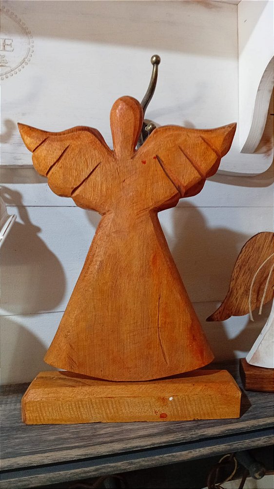 Anjo entalhado