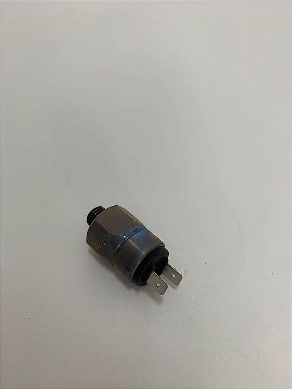 Sensor de pressão - 31L7-90030 - HL720-3, HL720-3C, HL730-7, HL730-7A, HL7303, HL7303C, HL730TM3, HL730TM3C, HL730TM7, HL730TM7A, HL740-3, HL740-3ATM, HL740-7, HL740-7A, HL740-7S, HL740TM-3, HL740TM-3A, HL740TM-7, HL740TM-7A, HL757-7
