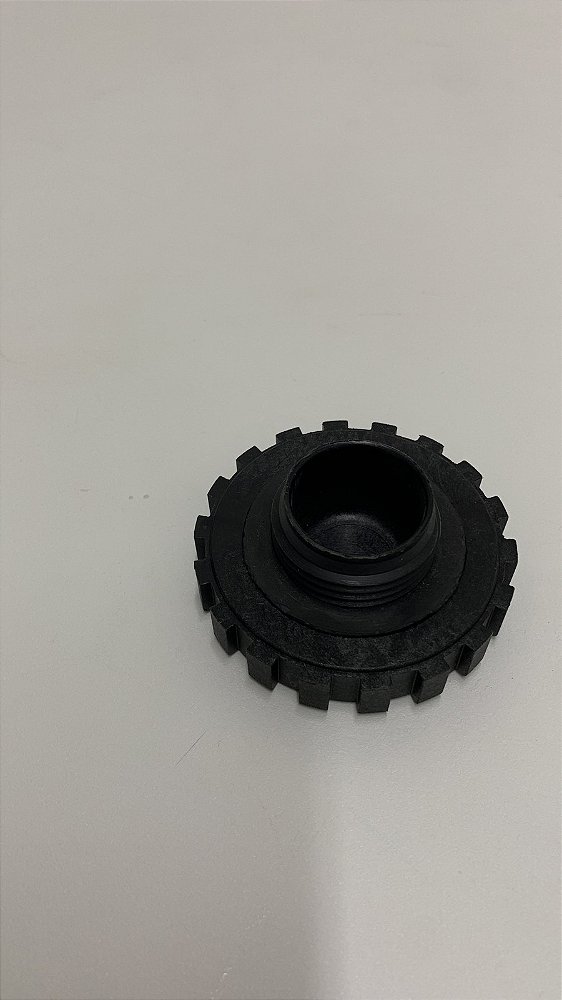 4895459 2R0103483B 2R0103485A 5255448 - Tampa de combustível - Motor Cummins ISB/QSB/ISF/QSF