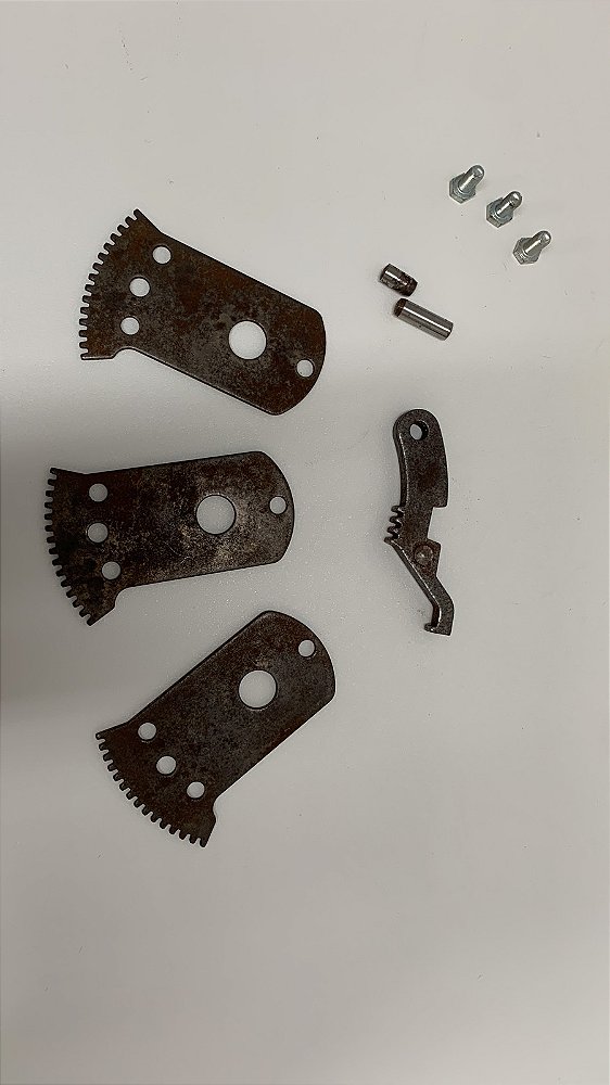 150Z4006 - Dispositivo de Trava - 100D-7, 110D-7E, 180DE, 250DE, 50DE, 80DE, HL730-7, HL730-7A, HL730-9, HL730TM-9, HL730TM7, HL730TM7A, HL740-7, HL740-7A, HL740-9, HL740TM-7, HL740TM-7A, HL740TM-9, HL757-7, HL757-7A, HL757-9, HL757TM