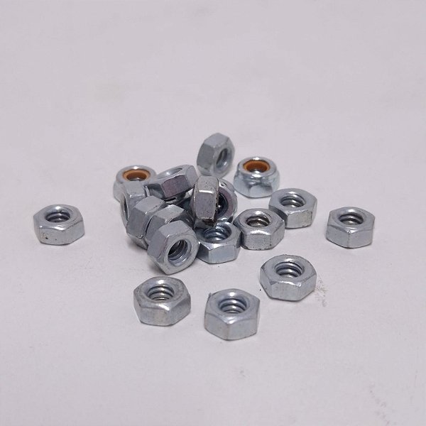 13963104 - Porca Trava - A25, A30, A35, A40, BL60, EC200, EC230, EC280, EW140, EW180, EW200, EW230, L110, L120, L150, L180, L220, L250, L330, L350, L50, L70, L90