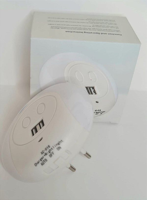 Tomada fonte carregadora dual usb + luminaria
