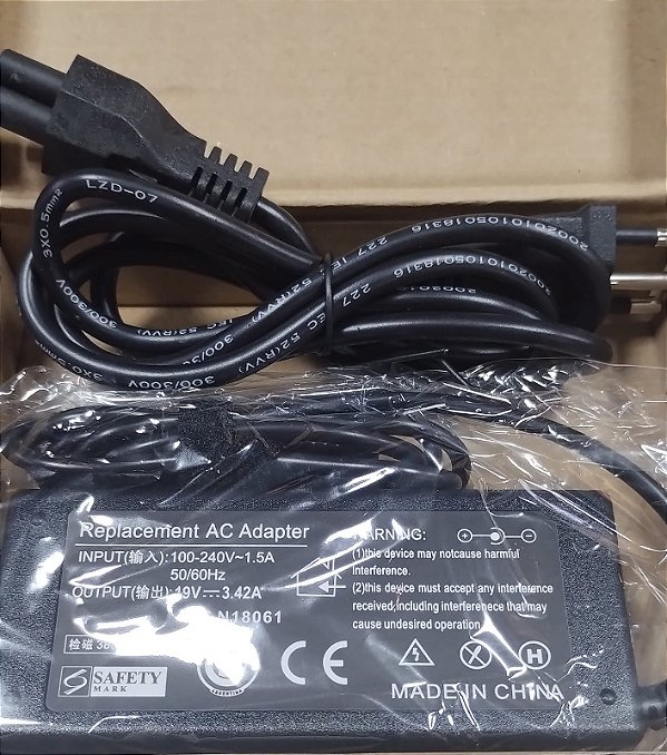 Carregador fonte de alimentacao notebook sansung normal 19v 3.16a