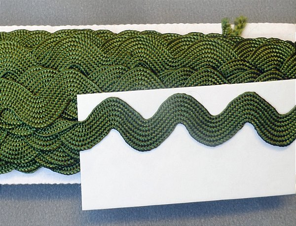 334/03 - Sianinha 9mm x 10m | Verde Militar 32 - 100% viscose