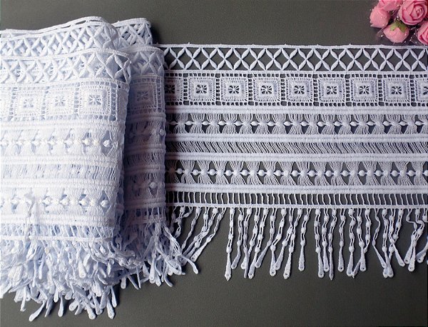 GP035 - 19,00cm x 13,70m | Renda Guipure 100% Poliéster Branco