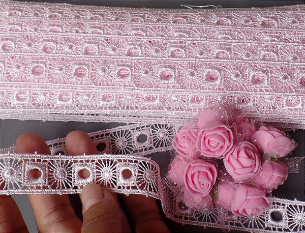 GP047 - 2,00cm x 13,70m | Renda Guipure  Entremeio 100% Poliéster Rosa Bebê