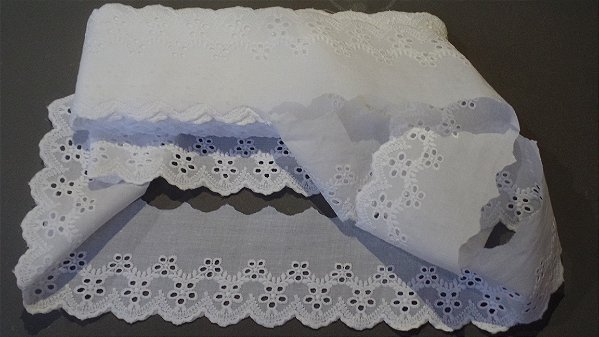 BA043 - 7,00cm x 13,70m | Bordado Inglês 100% Algodão Branco