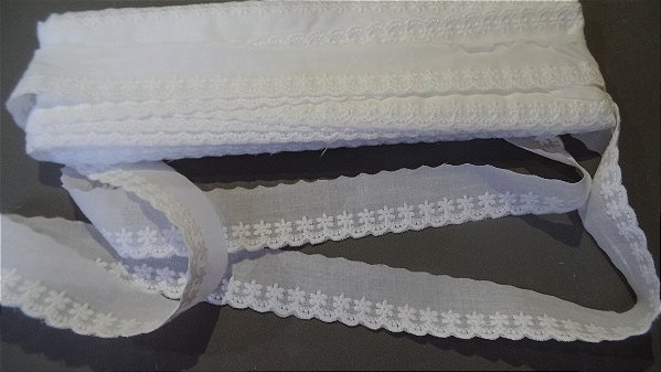 BA038 - 2,80cm x 13,70m | Bordado Inglês 100% Algodão Branco