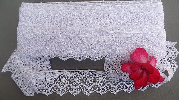 GP062B - 5,30cm x 13,70m | Renda Guipure 100% Poliéster Branco