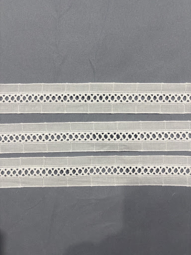 BA053- 3,5 cm x 13,70m | Bordado 100% Algodão Branco
