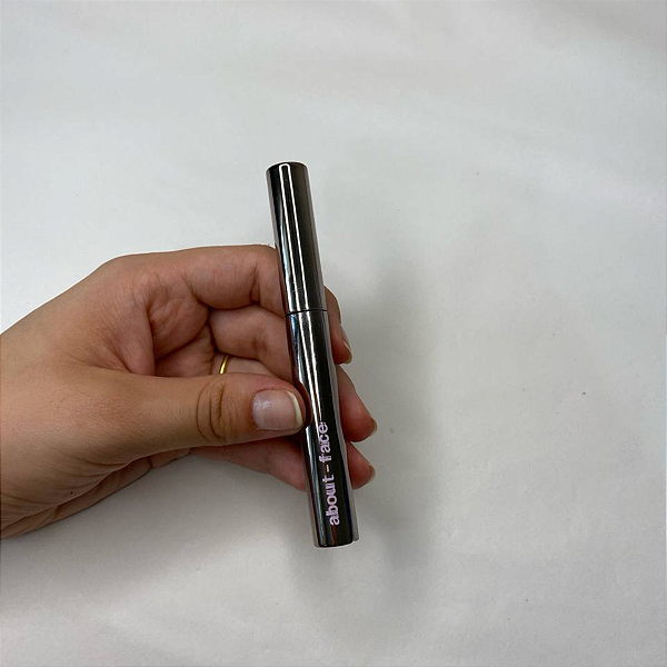 Glitter de Sobrancelha About Face Limited Edition Fractal Glitter Brow | Cor: Interlude (Sem caixa)