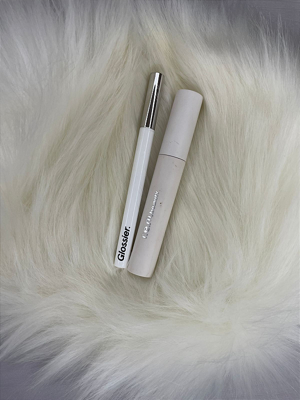 Kit Lápis de Sobrancelhas Glossier Brow Flick Brown + Gel de Sobrancelha R.E.M. Beauty Space Shape Brow Gel