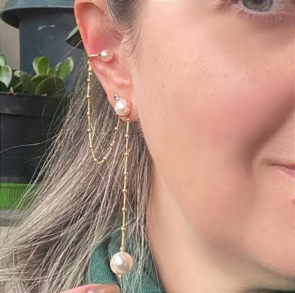 Brinco corrente pérola com piercing