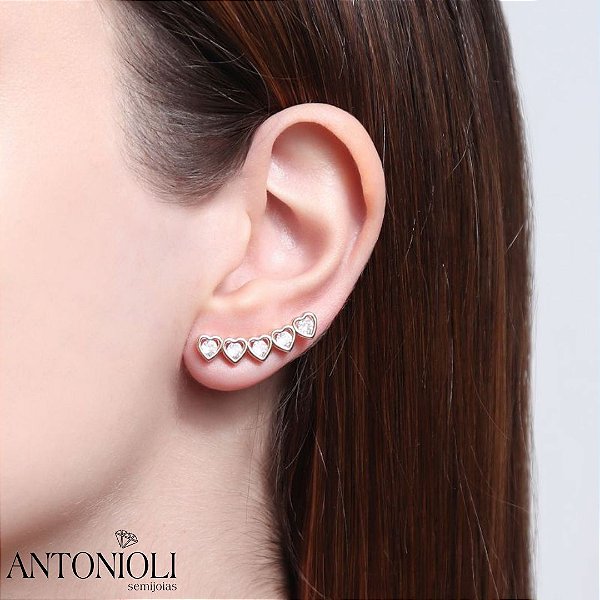Ear cuff ponto coraçoes