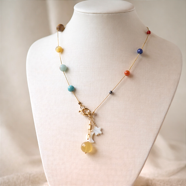 COLAR FEMININO COM PEDRAS NATURAIS "SISTEMA SOLAR"