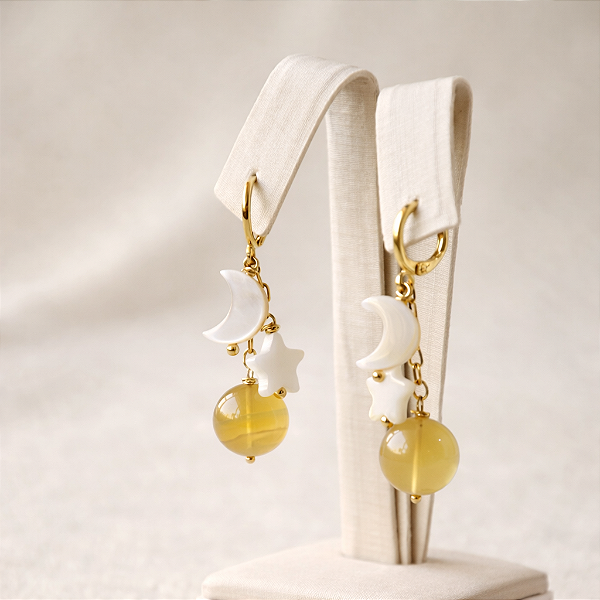 ARGOLA DE CITRINO E MADREPÉROLA "SISTEMA SOLAR"