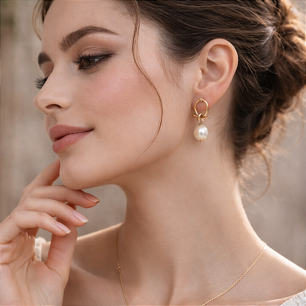 BRINCO COM PÉROLA DE ÁGUA DOCE "ELEGANCE"