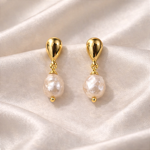 BRINCO PÉROLA DE ÁGUA DOCE "DOURÉ"