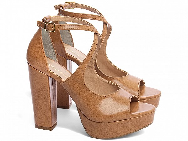 Sandália Meia Pata Salto Grosso 11cm Napa Caramelo Torricella Design Clássico e Confortável AVS 1000B