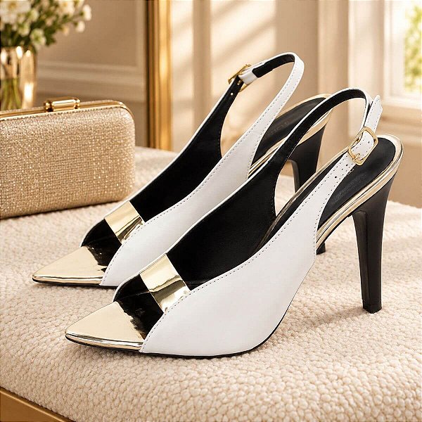 Sapato Scarpin Bico Folha Off White Verniz Metalizado Ouro Light Salto Fino 10cm Torricella AVS 2064B